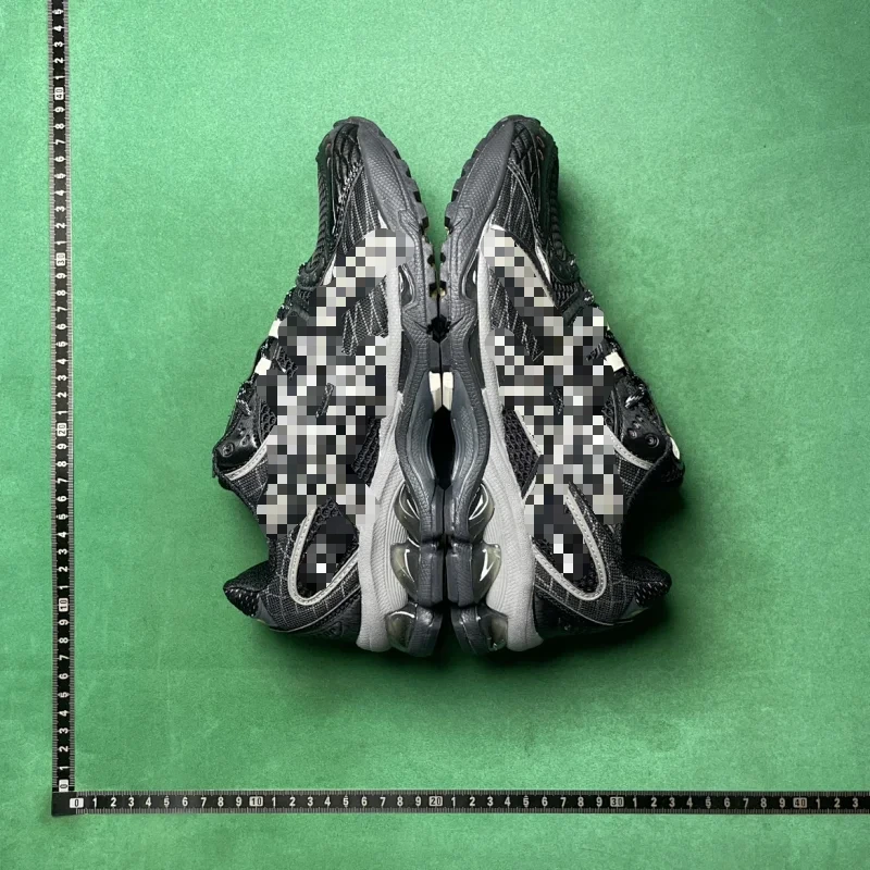 ASICS Gel-Kayano Running Shoes