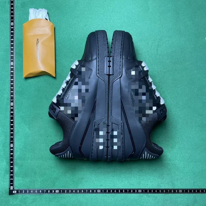 Louis Vuitton LV Trainer Sneakers