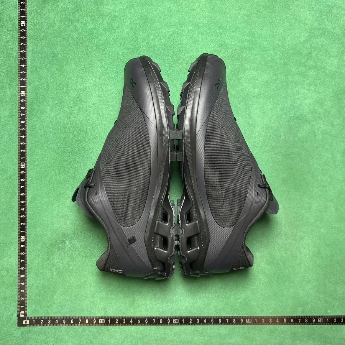 On Cloudventure Peak Trail Running Shoes