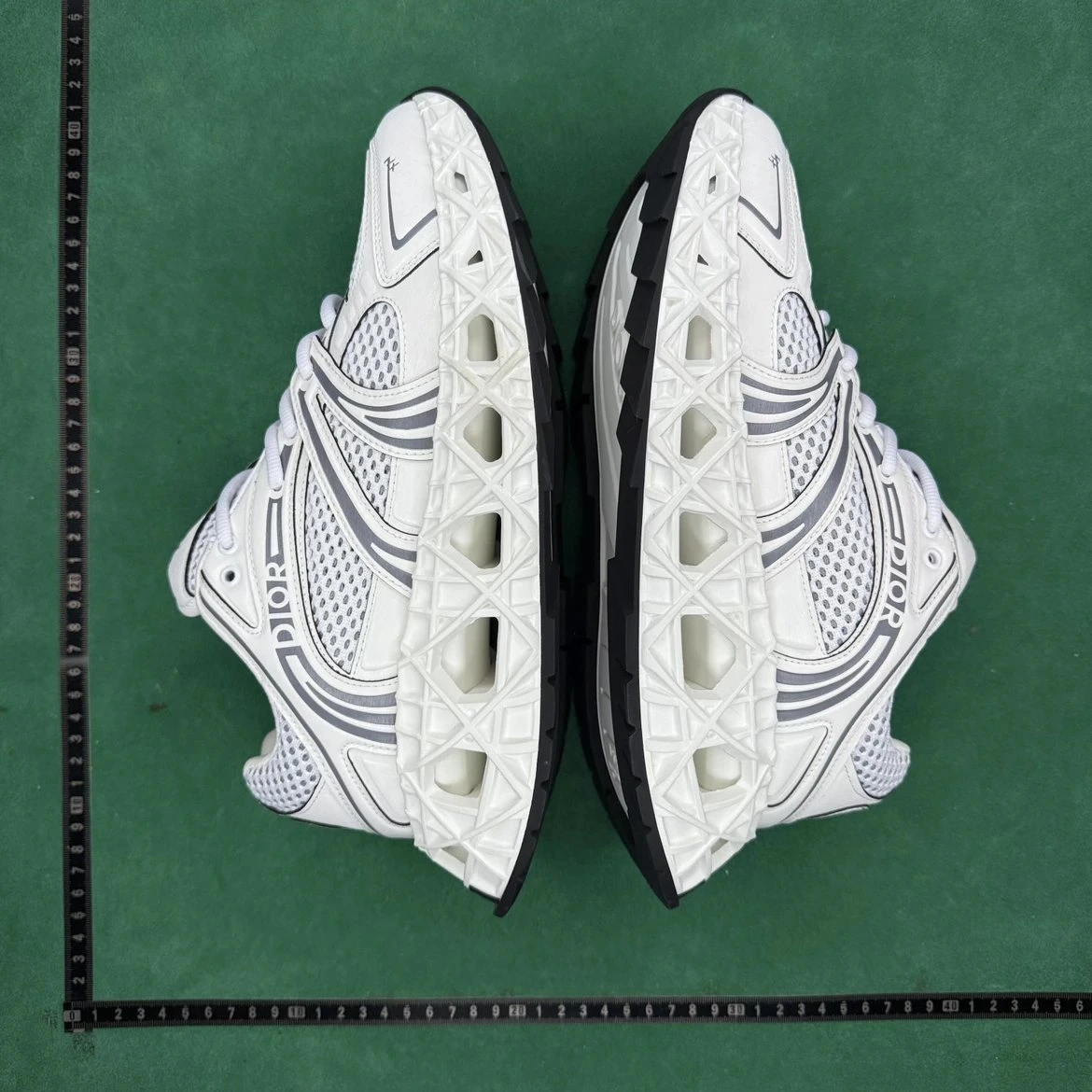 Dior B23 Sneakers