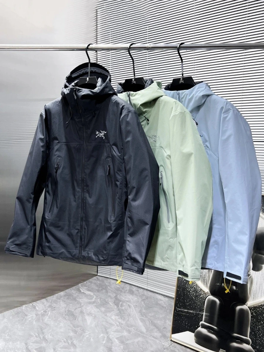 Arc'teryx Alpha SV Hardshell Jacket