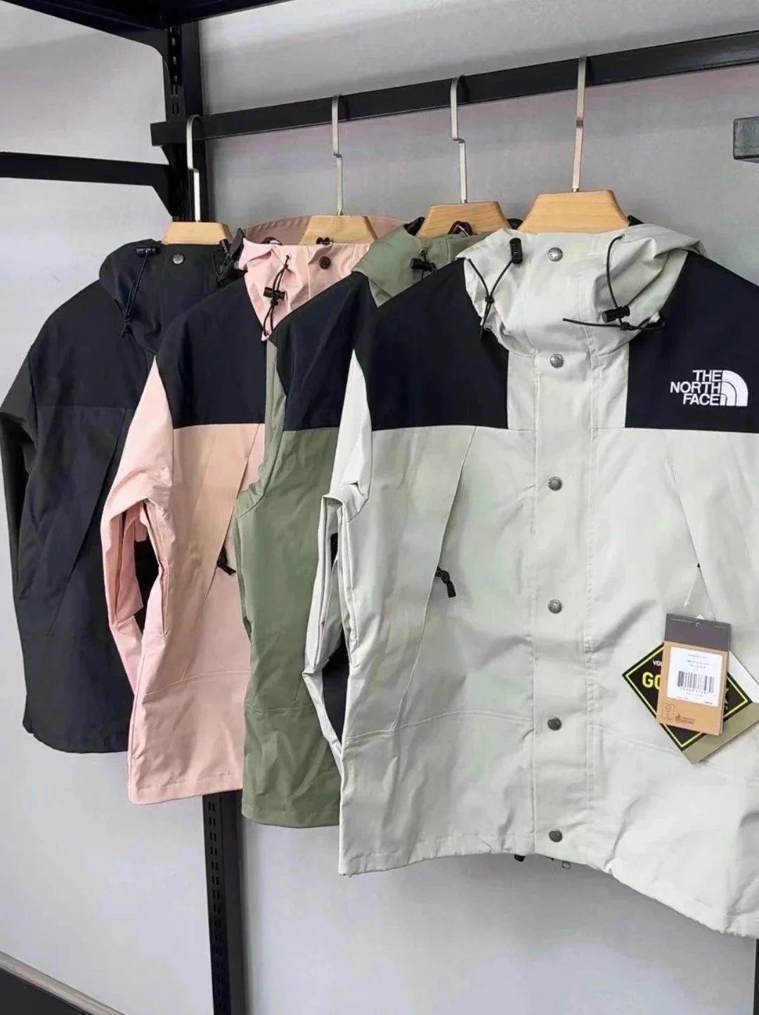 The North Face 1990 Mountain Light Jacket Jacket
